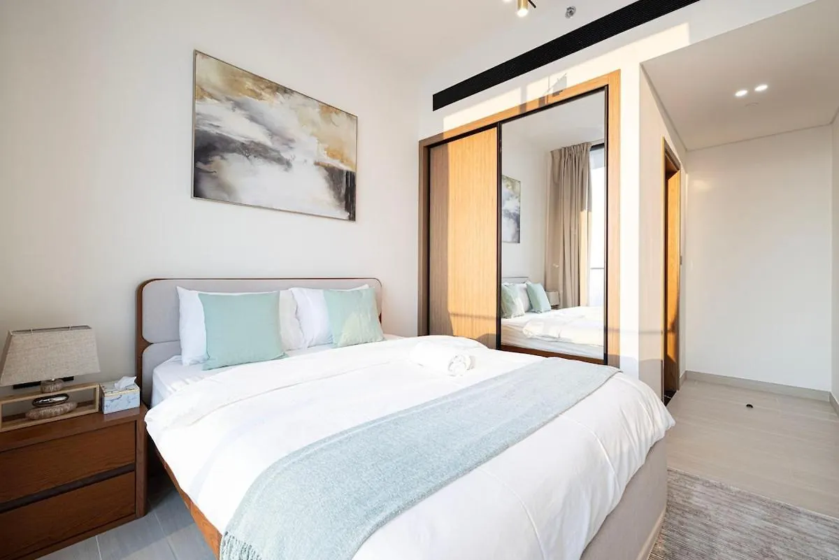 Apartment Brand New Apt On Top Floor 1Br W Spa And Pool Dubai