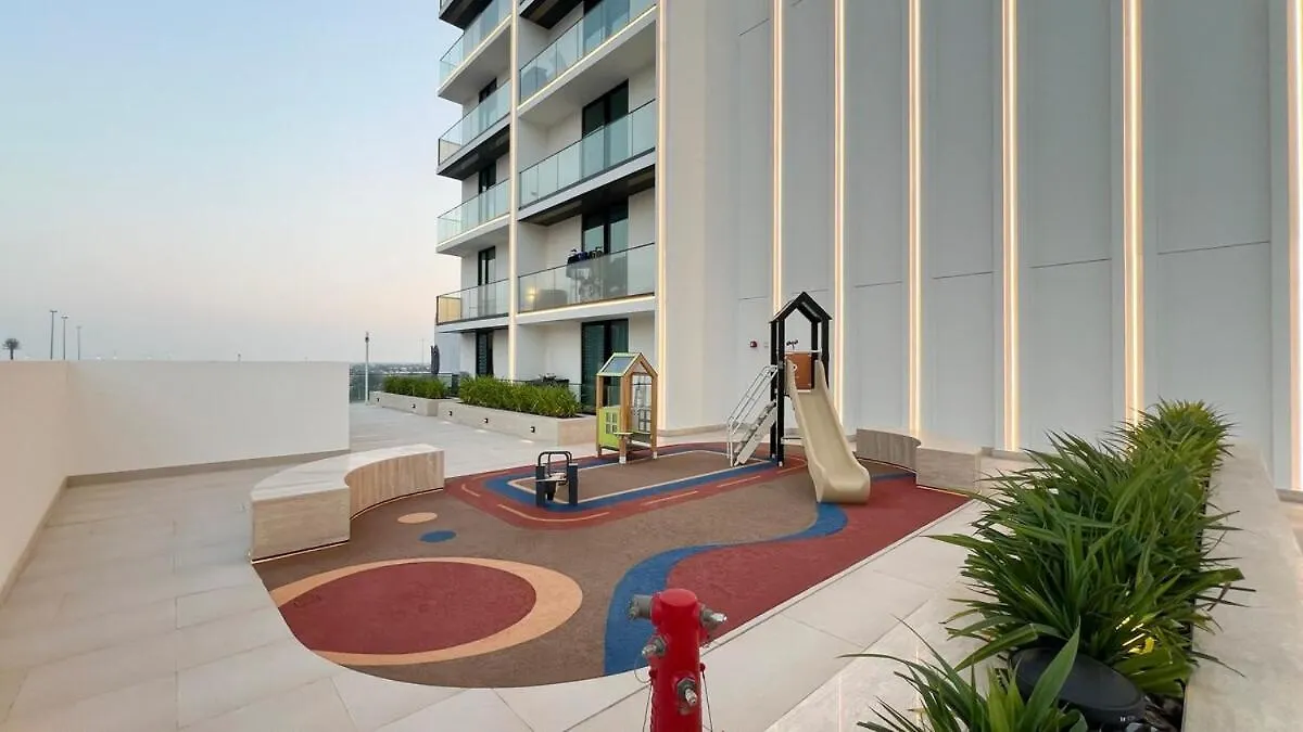 Brand New Apt On Top Floor 1Br W Spa And Pool Dubai Apartment