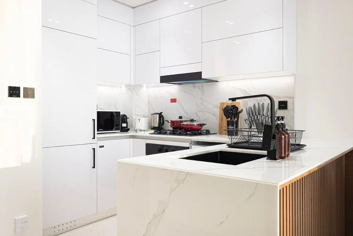 Apartment Brand New Apt On Top Floor 1Br W Spa And Pool Dubai United Arab Emirates